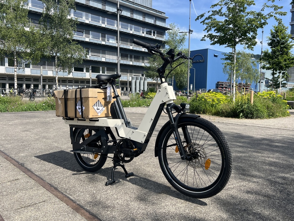 SNOOQ Cargobike Jamie Oyster white RAL 1013